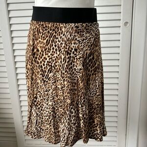 Karen Kane leopard print skirt